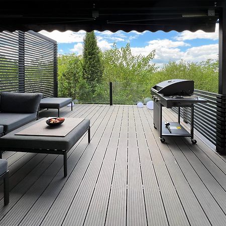 Pergola House In A Green Oasis With Fantastic View Apartment Petrovaradin Luaran gambar