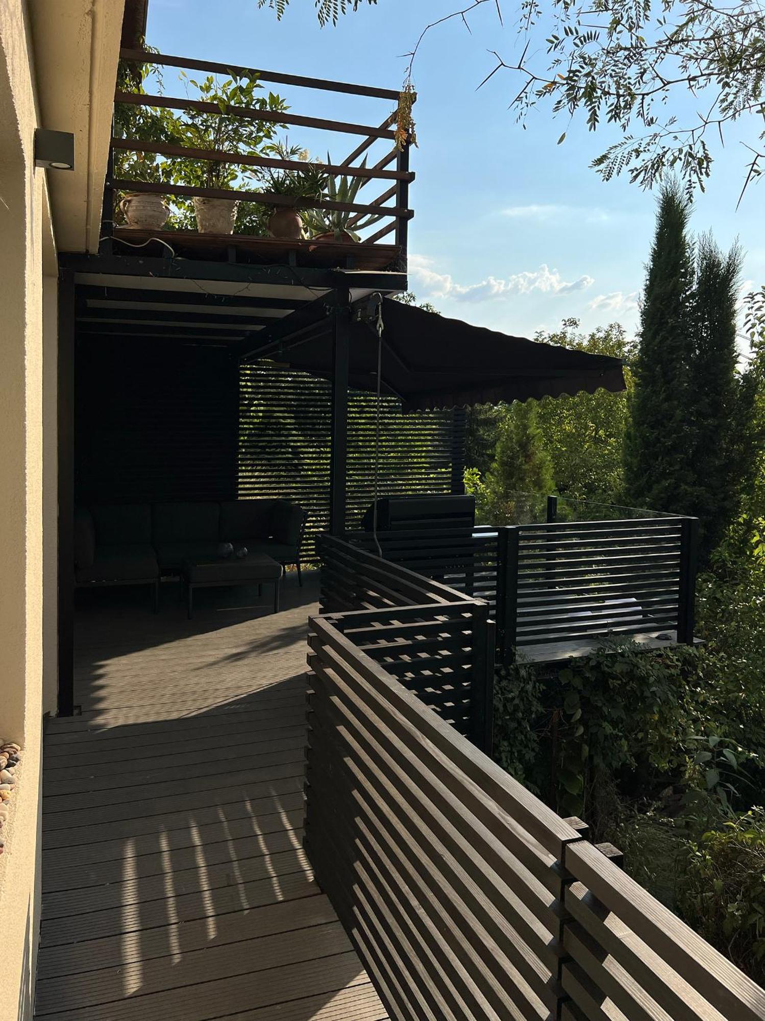 Pergola House In A Green Oasis With Fantastic View Petrovaradin Luaran gambar