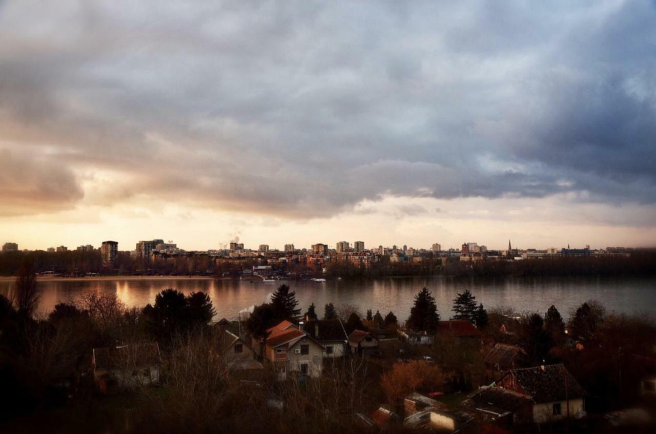 Pergola House In A Green Oasis With Fantastic View Apartment Petrovaradin Luaran gambar